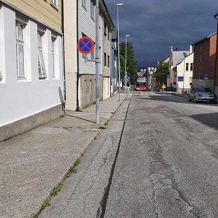 奥勒松Near Brosundet, Newly Refurnished, Free Street Parking公寓 外观 照片